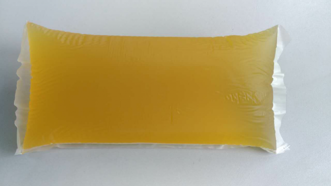 Adesivo caldo solido di gomma sintetico della colla della colata per l'etichettatura della carta di imballaggio per alimenti 0